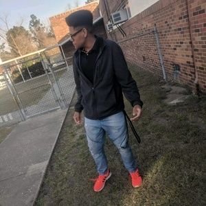 Meet your Posher, Marcus